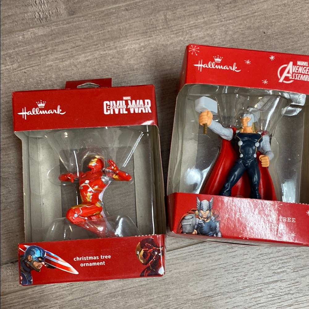 Hallmark Marvel Avengers Christmas Tree Ornament Civil War